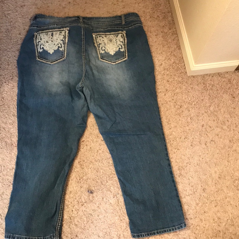 Capris - Picture 2 of 2
